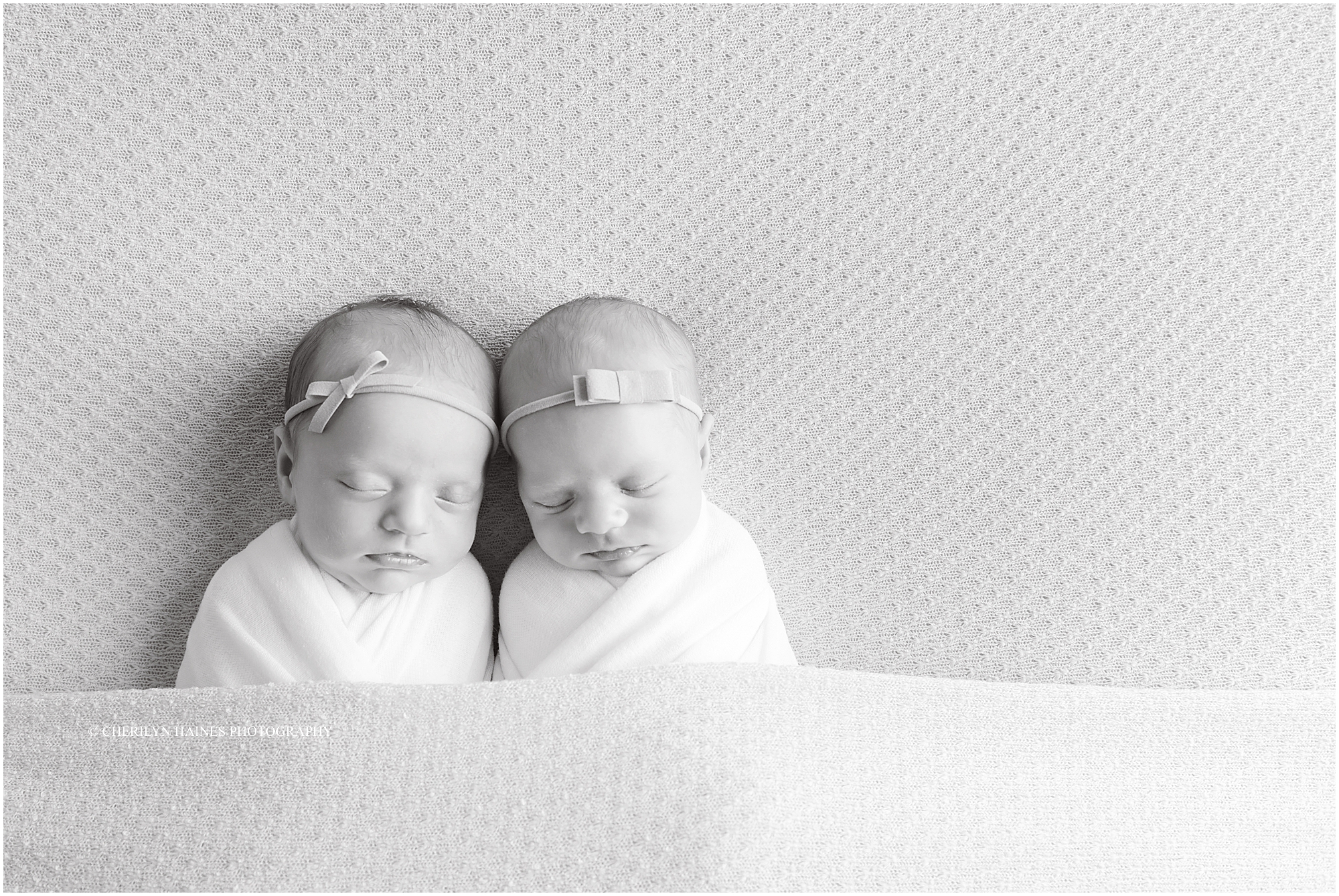 new-orleans-la-newborn-twins-session-01