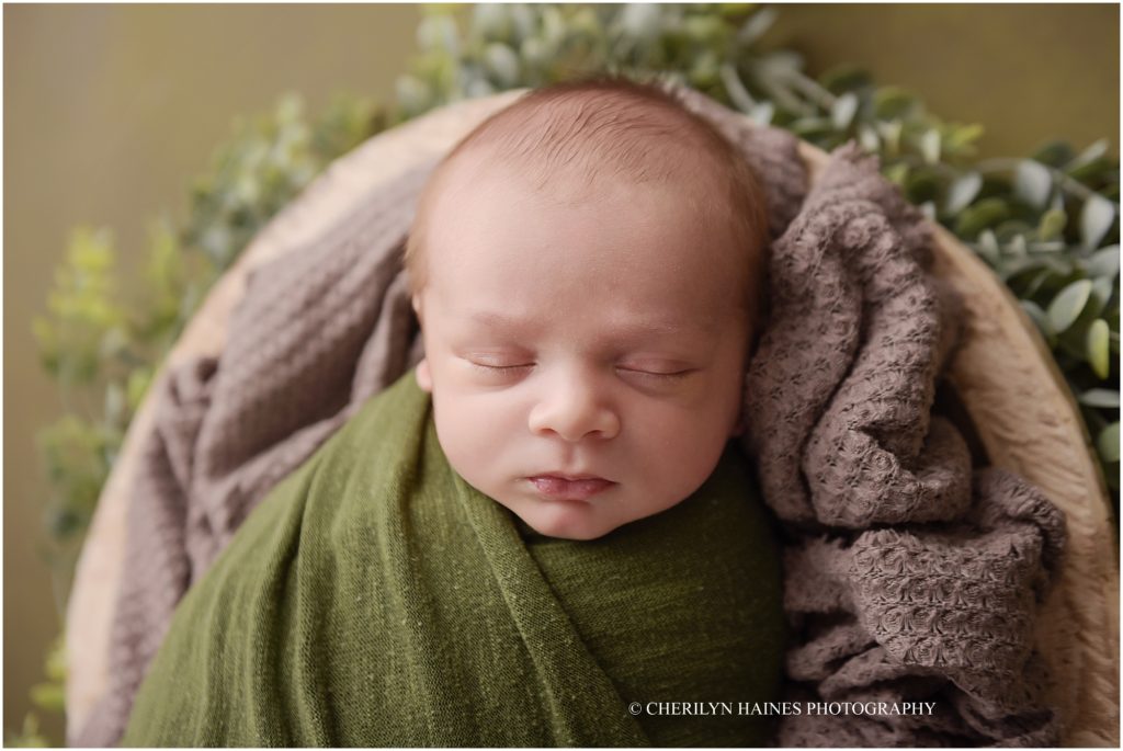 newborn portraits of 23 day old baby boy in baton rouge, louisiana