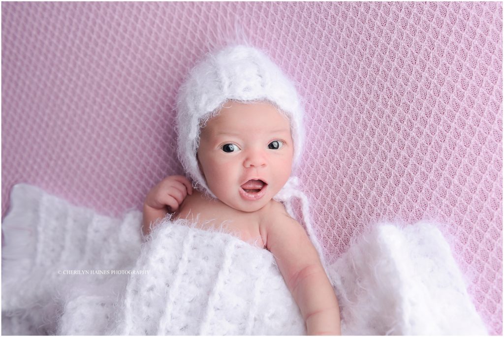 awake newborn portraits in louisiana